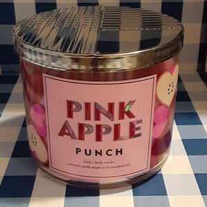 Bath & Body Works candle